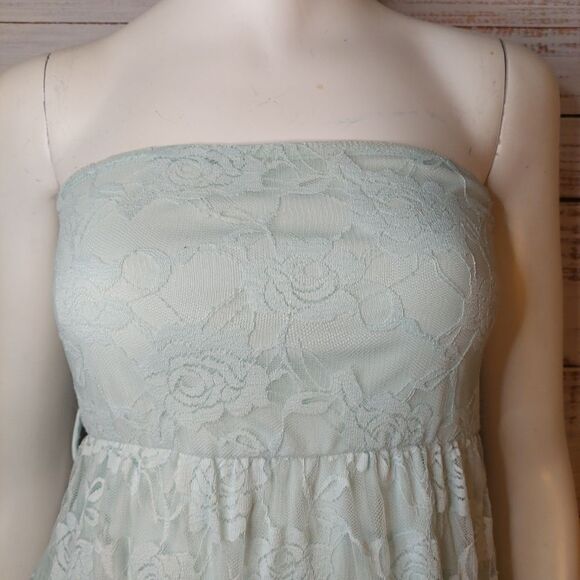 Woman's High-Low Ardene Green Lace Dress. - Picture 5 of 12